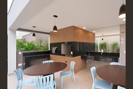 Apartamento à venda com 63m², 2 quartos e 2 vagasÁrea comum - Churrasqueira