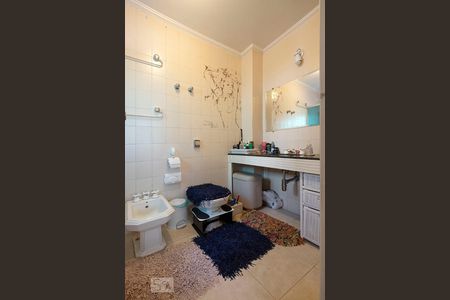 Apartamento para alugar com 120m², 3 quartos e 1 vaga Apartamento para alugar com 120m², 3 quartos e 1 vagaBanheiro da Suíte