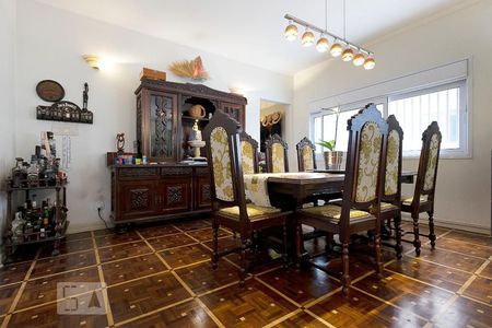 Apartamento para alugar com 120m², 3 quartos e 1 vaga Apartamento para alugar com 120m², 3 quartos e 1 vagaSala