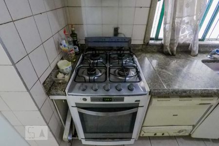 Apartamento à venda com 75m², 3 quartos e 2 vagasCozinha