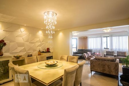 Apartamento à venda com 212m², 4 quartos e 3 vagasSala