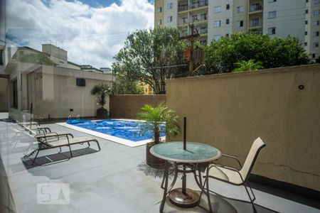 Apartamento à venda com 212m², 4 quartos e 3 vagasÁrea comum - Piscina