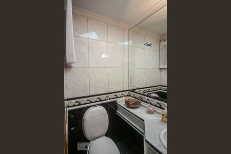 Apartamento à venda com 212m², 4 quartos e 3 vagasBanheiro