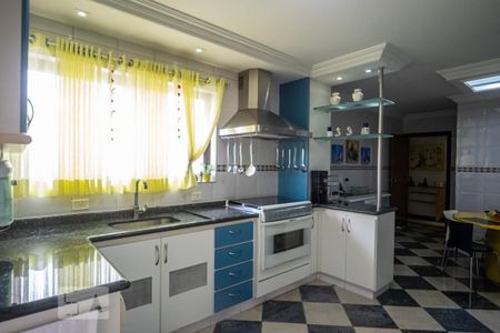 Apartamento à venda com 212m², 4 quartos e 3 vagasCozinha