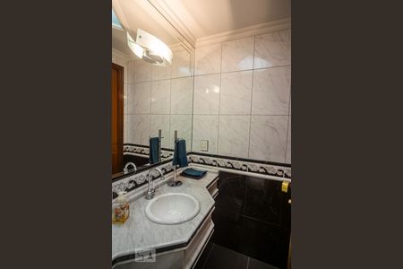 Apartamento à venda com 212m², 4 quartos e 3 vagasBanheiro