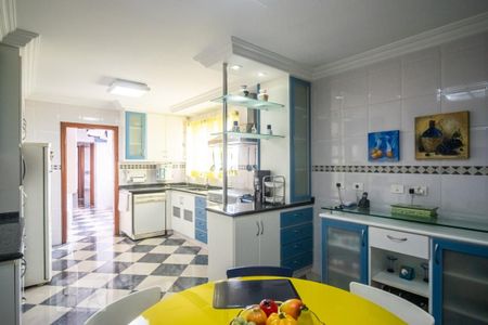 Apartamento à venda com 212m², 4 quartos e 3 vagasCozinha