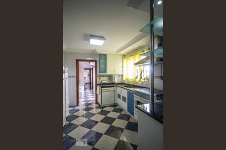 Apartamento à venda com 212m², 4 quartos e 3 vagasCozinha