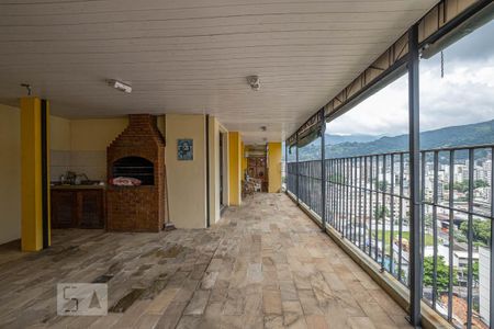 Apartamento à venda com 98m², 2 quartos e 2 vagasCobertura