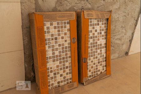 Casa para alugar com 147m², 2 quartos e 1 vaga Casa para alugar com 147m², 2 quartos e 1 vagaPedras que serão colocadas na parede da cozinha