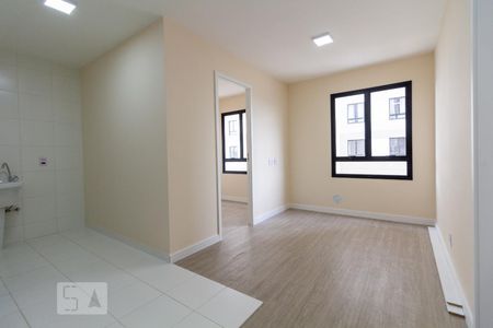 Sala de apartamento à venda com 2 quartos, 35m² em Presidente Altino, Osasco