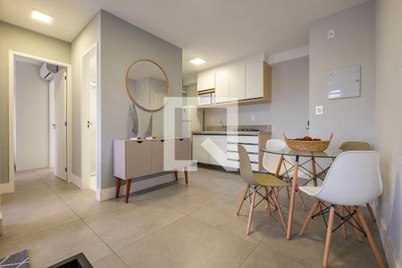 Sala/Cozinha de apartamento à venda com 2 quartos, 55m² em Pinheiros, São Paulo