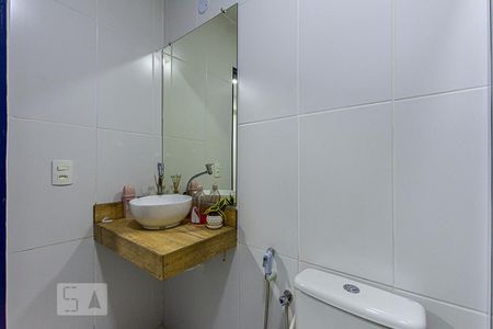 Casa à venda com 200m², 7 quartos e 1 vaga Casa à venda com 200m², 7 quartos e 1 vagaBanheiro 2