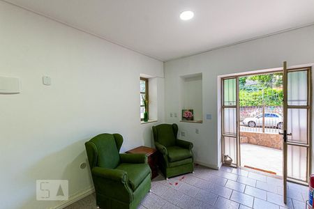 Sala de casa à venda com 7 quartos, 200m² em São Domingos, Niterói