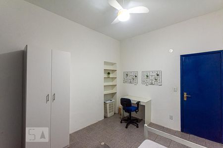 Casa à venda com 200m², 7 quartos e 1 vaga Casa à venda com 200m², 7 quartos e 1 vagaQuarto 4