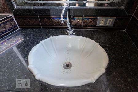 Apartamento para alugar com 115m², 4 quartos e 1 vagaBanheiro da Suíte - Pia