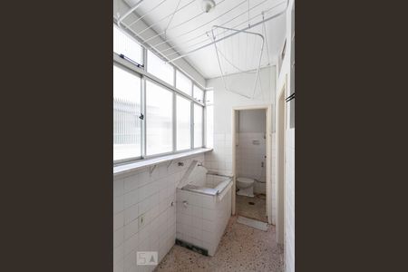 Apartamento para alugar com 115m², 4 quartos e 1 vagaÁrea de Serviço