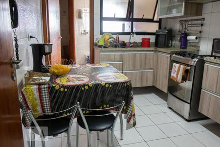 Apartamento à venda com 93m², 3 quartos e 1 vaga Apartamento à venda com 93m², 3 quartos e 1 vagaCozinha
