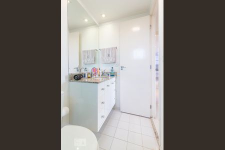 Apartamento para alugar com 80m², 2 quartos e 2 vagasBanheiro da Suíte