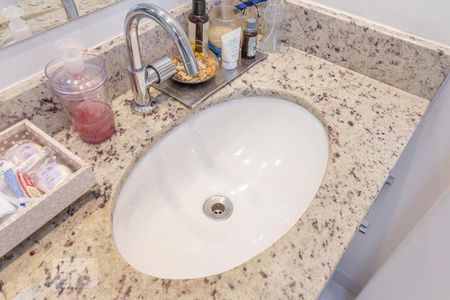 Apartamento para alugar com 80m², 2 quartos e 2 vagasBanheiro Social