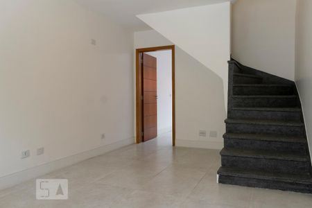 Sala de casa para alugar com 2 quartos, 76m² em Campo Belo, São Paulo