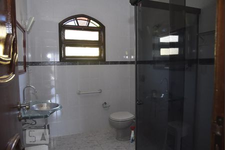 Casa de condomínio à venda com 339m², 4 quartos e 3 vagasBanheiro