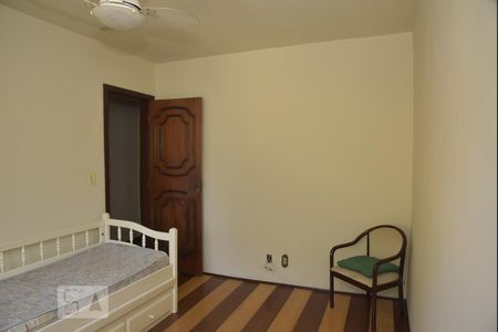 Casa de condomínio à venda com 339m², 4 quartos e 3 vagasQuarto 1