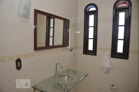 Casa de condomínio à venda com 339m², 4 quartos e 3 vagasBanheiro da Suíte