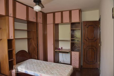 Casa de condomínio à venda com 339m², 4 quartos e 3 vagasQuarto 2