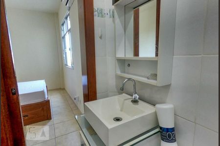 Apartamento para alugar com 82m², 3 quartos e 1 vaga Apartamento para alugar com 82m², 3 quartos e 1 vagaBanheiro da Suíte 2