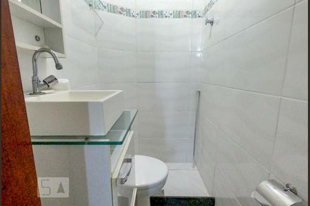 Apartamento para alugar com 82m², 3 quartos e 1 vaga Apartamento para alugar com 82m², 3 quartos e 1 vagaBanheiro da Suíte 2