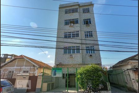 Apartamento para alugar com 82m², 3 quartos e 1 vaga Apartamento para alugar com 82m², 3 quartos e 1 vagaFachada