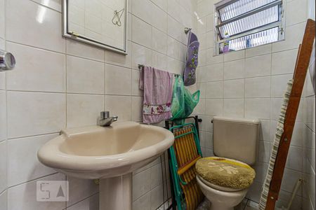 Casa à venda com 150m², 4 quartos e 2 vagasBanheiro Suite 2