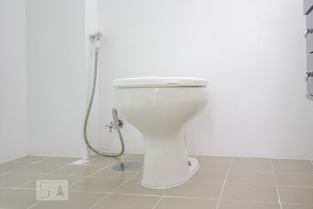 Apartamento para alugar com 64m², 2 quartos e 1 vaga Apartamento para alugar com 64m², 2 quartos e 1 vagaBanheiro