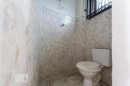 Casa à venda com 149m², 3 quartos e 8 vagasBanheiro