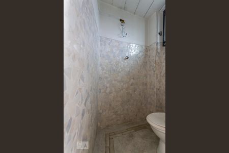 Casa à venda com 149m², 3 quartos e 8 vagasBanheiro