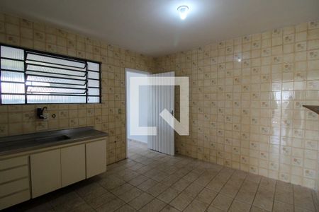 Cozinha de casa para alugar com 1 quarto, 100m² em Jardim Ester, São Paulo