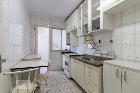 Apartamento à venda com 72m², 2 quartos e 1 vagaCozinha