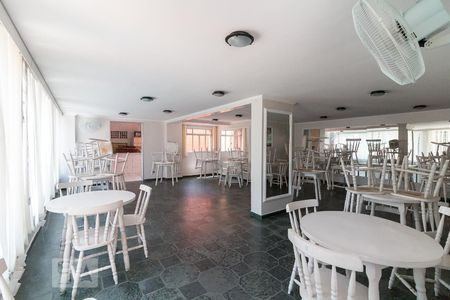 Apartamento à venda com 72m², 2 quartos e 1 vagaSalão de festas