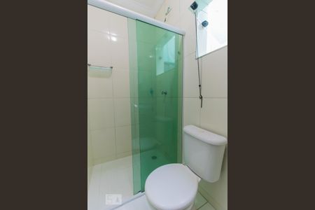 Casa à venda com 74m², 2 quartos e 2 vagasBanheiro