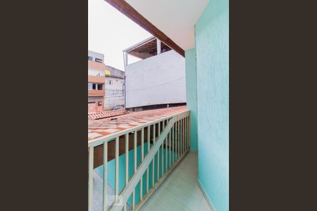 Casa à venda com 74m², 2 quartos e 2 vagasSacada do Quarto 2