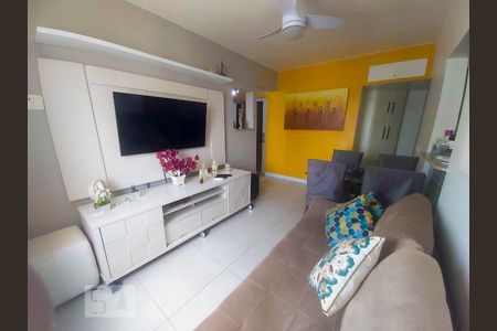 Sala de apartamento para alugar com 2 quartos, 50m² em Barra da Tijuca, Rio de Janeiro