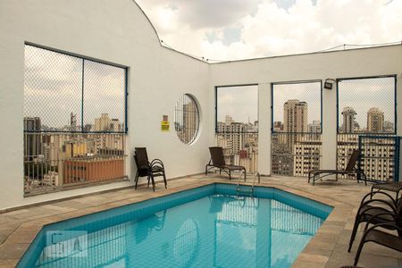 Apartamento à venda com 68m², 2 quartos e 1 vagaPiscina