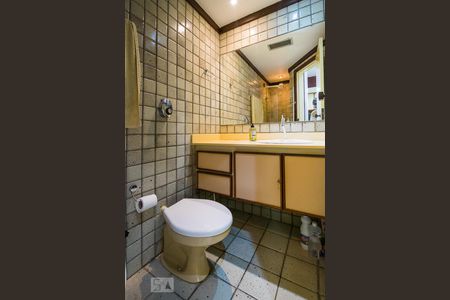 Banheiro de apartamento para alugar com 1 quarto, 39m² em Rio Vermelho, Salvador