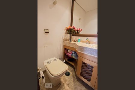 Apartamento à venda com 168m², 4 quartos e 3 vagas Apartamento à venda com 168m², 4 quartos e 3 vagasLavabo