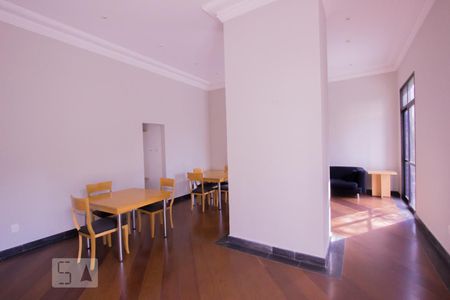 Apartamento à venda com 168m², 4 quartos e 3 vagas Apartamento à venda com 168m², 4 quartos e 3 vagasÁrea comum - Salão de festas