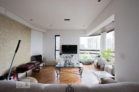 Apartamento à venda com 168m², 4 quartos e 3 vagas Apartamento à venda com 168m², 4 quartos e 3 vagasSala