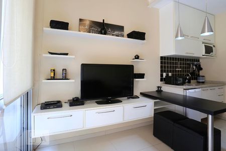 Sala de apartamento para alugar com 1 quarto, 45m² em Cidade Monções, São Paulo
