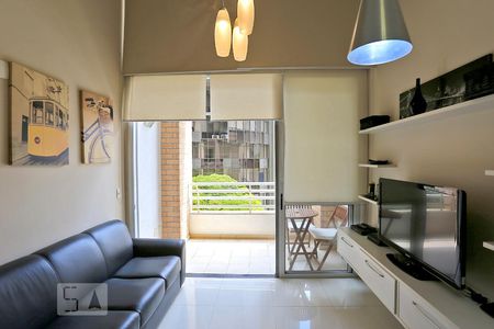 Sala de apartamento para alugar com 1 quarto, 45m² em Cidade Monções, São Paulo