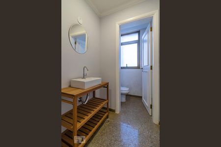 Lavabo de apartamento para alugar com 5 quartos, 441m² em Alphaville Industrial, Barueri