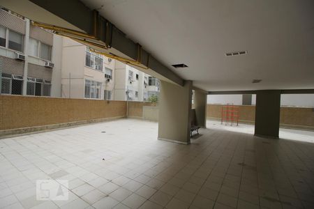 Apartamento para alugar com 87m², 2 quartos e 1 vagaÁrea comum 